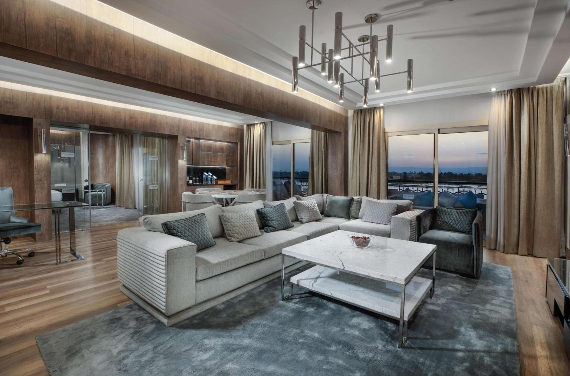 Steigenberger Nile Palace Luxor - Convention Center Esterno foto Interior of a penthouse apartment